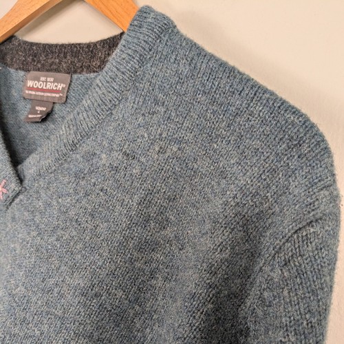 Woolrich Pullover Wolle Pullover Vausschnitt blaublau grau blumenbestickt Outdoor L - Bild 11 von 11