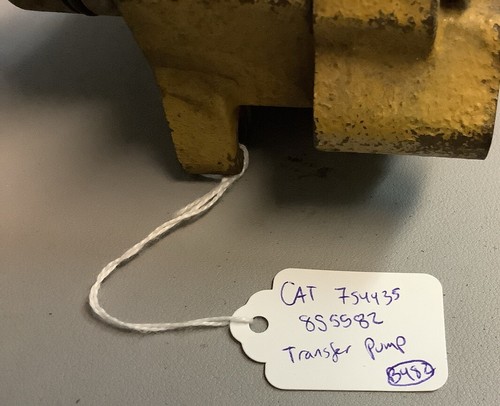 Genuine CAT 7S4435 8S5582 Transfer Pump Cover A with Fuel Transfer Body (B482) - Picture 8 of 8