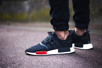 adidas nmd r1 womens footlocker