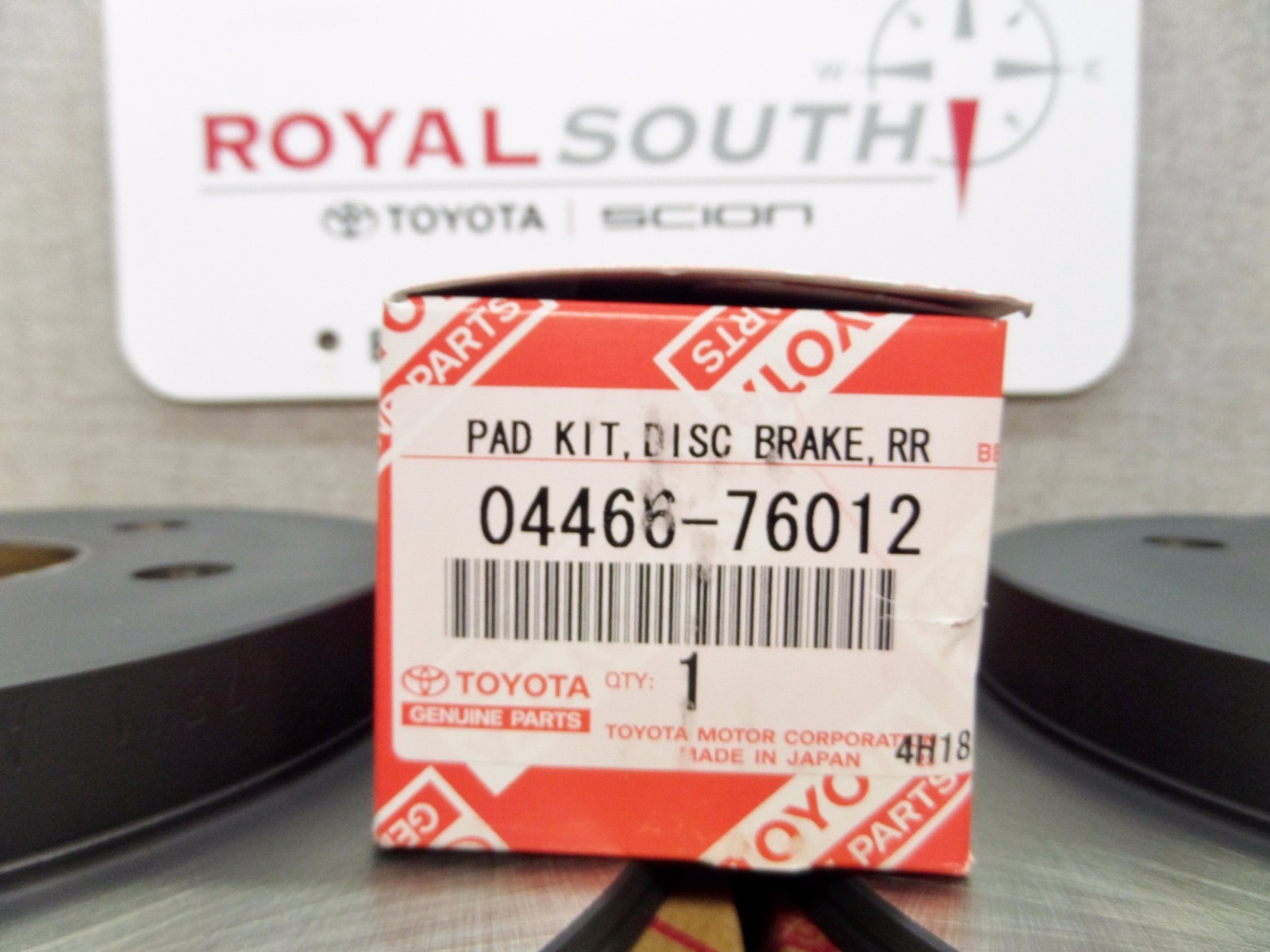 Toyota Prius 2010 Rear Rotors & Brake Pad Set Genuine OE OEM eBay