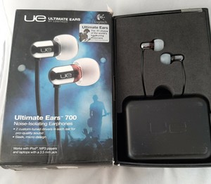 ultimate ears 700