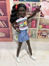 Barbie Hermana Patrón / Stacie ~ Muñeca Negra Afroamericana ~ Vestida 🌸