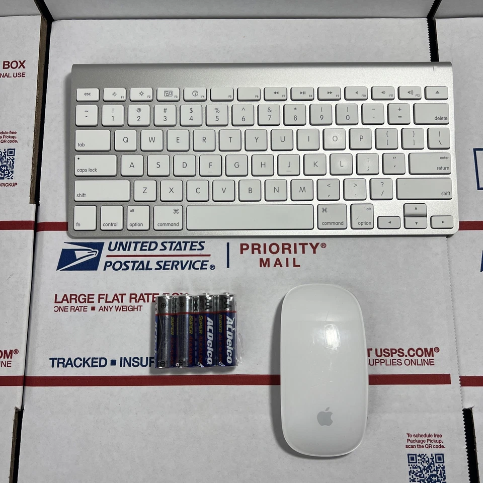 Teclado y mouse inalámbricos GENUINOS Apple A1314 y A1296 -ENVÍO EL MISMO DÍA - GARANTÍA € Foto 2 de 4