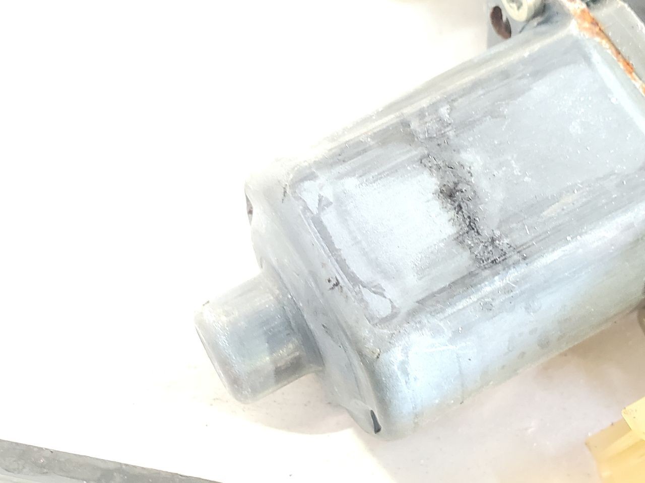 2017 2020 Maserati Levante OEM Left Rear Door Window Regulator 670032861