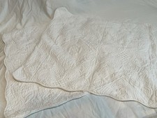 Pair Matelassee Design Euro Shams 26 X 25 Bright White Scalloped Edges