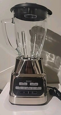 Oster One-Touch Blender with Auto-Programs and 6-Cup Glass Jar