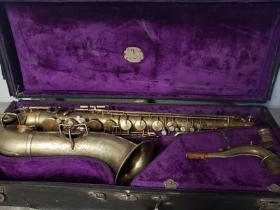 Beautiful King Satin Gold Finish Bb Tenor Sax!