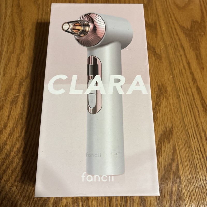 NEW, Fancii Clara, Pore Suction, Vacuum & Microdermabrasion Machine. Never Used￼