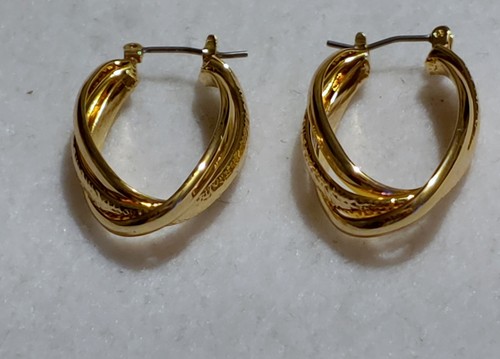 Vtg -New- Hoop Pierced Earrings- Goldtone- 1 1/4 in Drop - Par Textured & Smooth - Picture 5 of 10