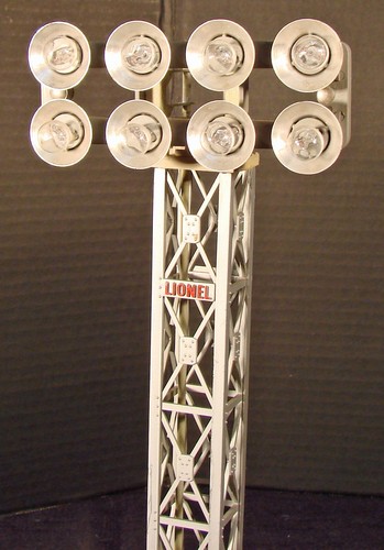 Lionel #195 Railroad Yard Flood Light (1957-69) - Picture 2 of 4