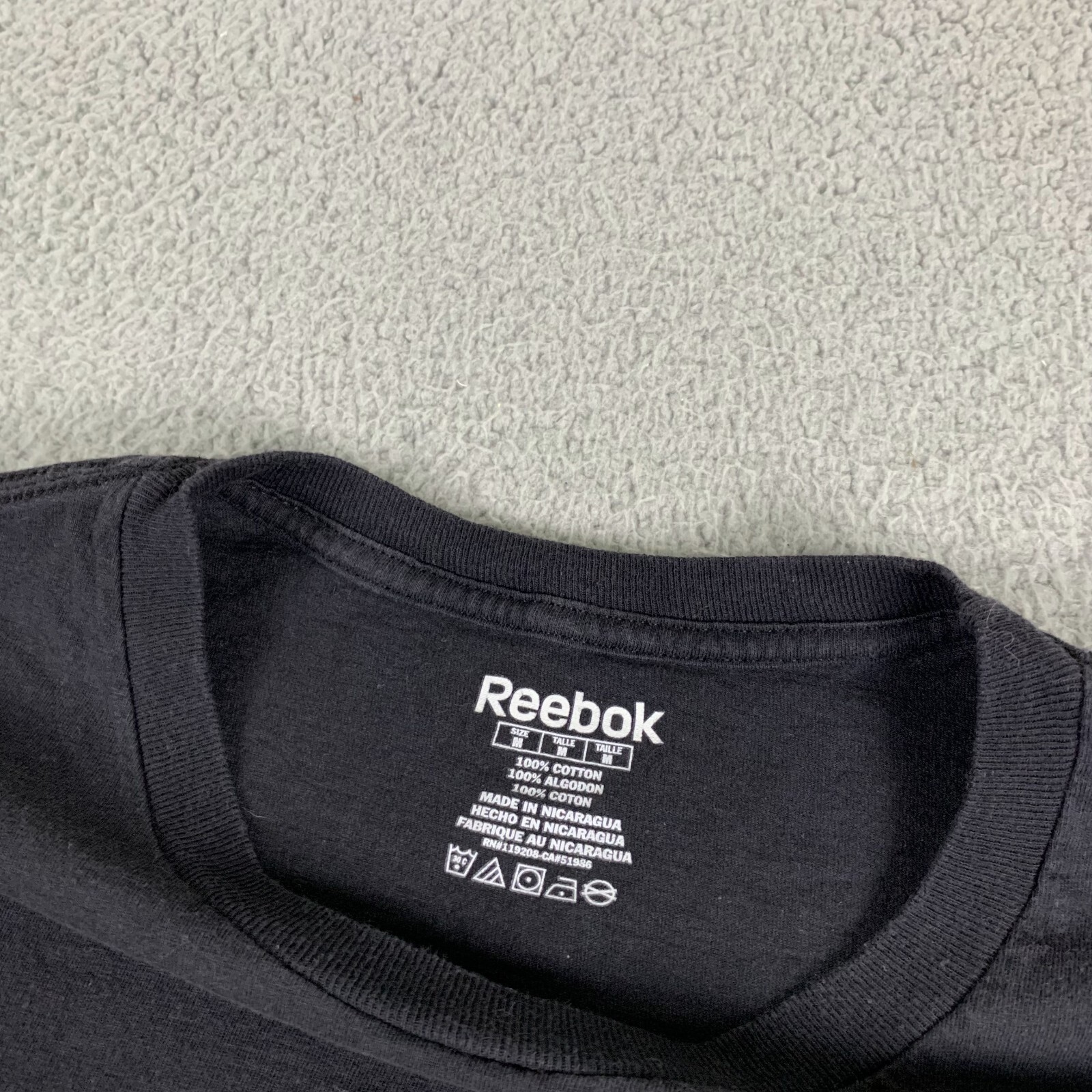 Chicago Blackhawks T-Shirt Mens Medium Black Cotton Short Sleeve Hockey Reebok thumbnail 4