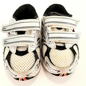 boys champion tennis shoes