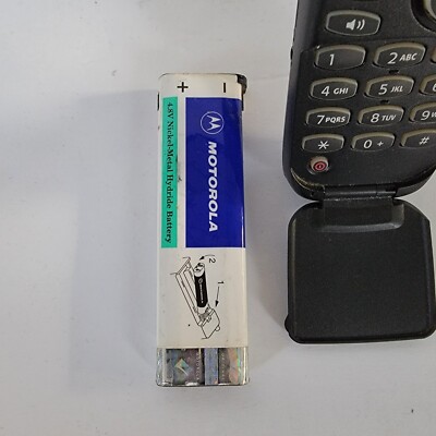 Vintage Motorola M3688 ( Not Tested ) + extra battery cell phone
