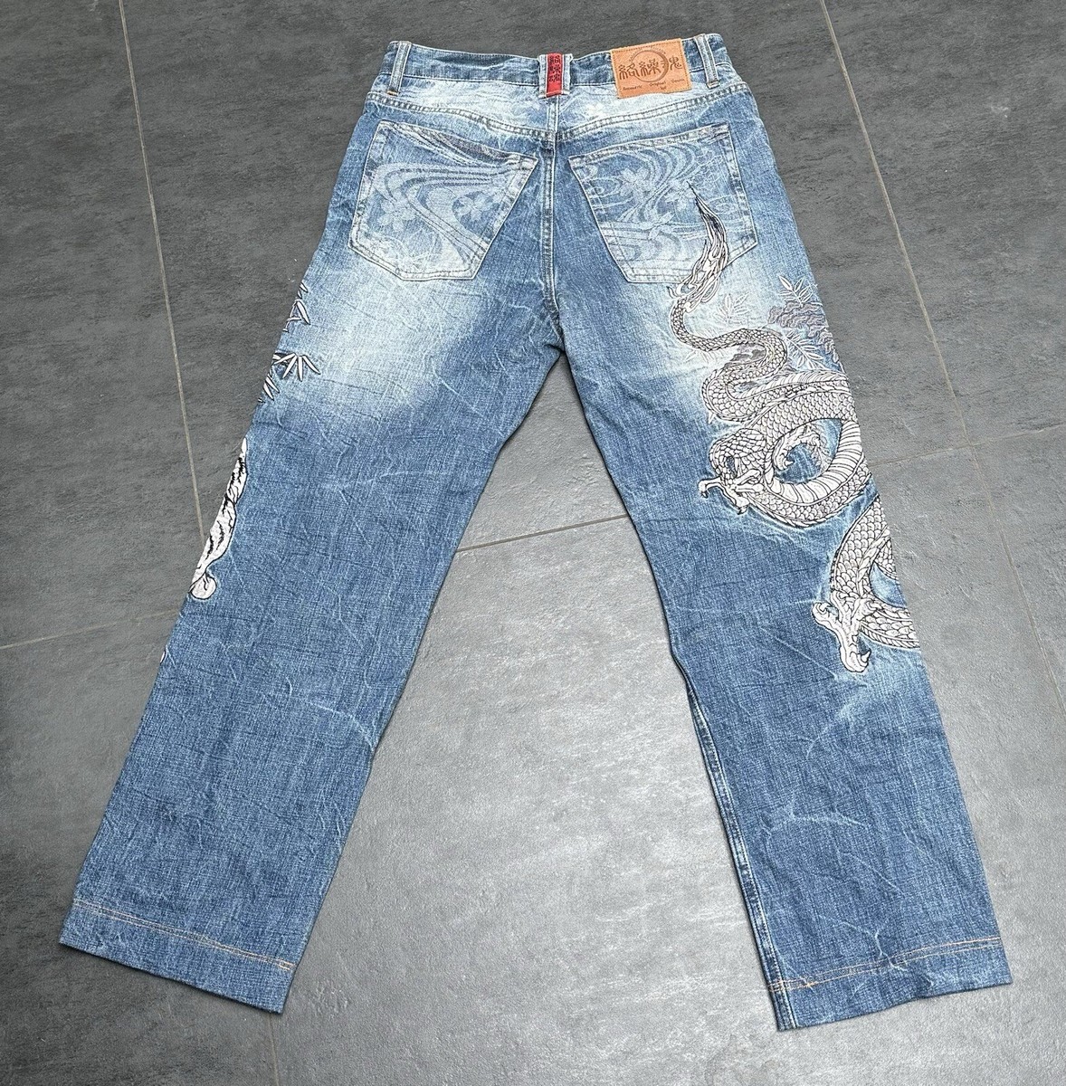 Karakuri Tamashii Men size W30 Denim Jeans Tiger Japan Authentic