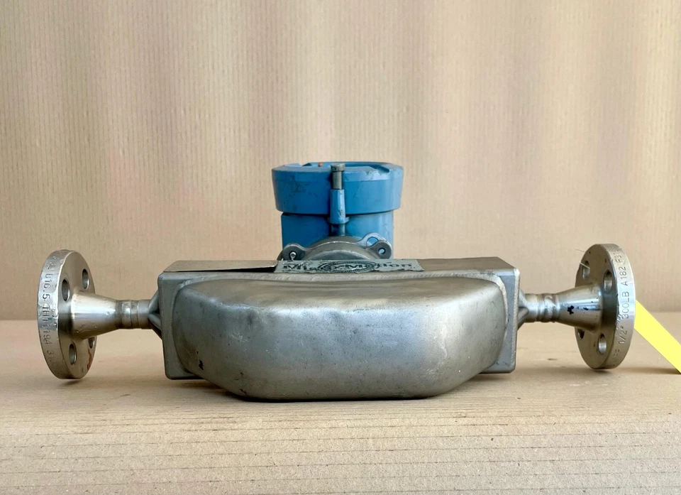 Micro Motion F025S114CCAPMZ1ZZ F025 Mass Flow Sensor W/ Transmitter #Not Tested - Image 3 of 4