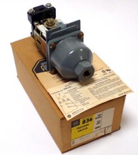 ALLEN BRADLEY 836-C61 PRESSURE CONTROL STYLE C EXTERNAL BELLOWS 65psi, NOS!