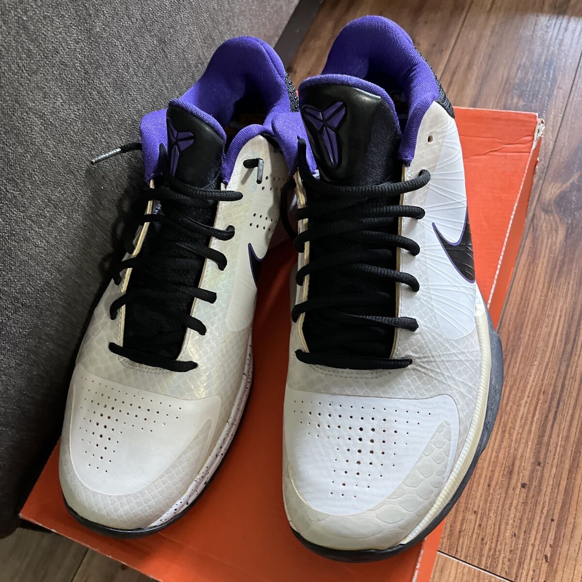 Nike Zoom Kobe 5 V OG Inline White Black Purple 386429-101 Nike Zoom Kobe 5 V OG Inline White Black Purple 386429-101