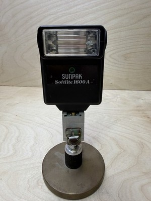 Sunpak Softlite 1600A Flash  Auto Thyristor Untested