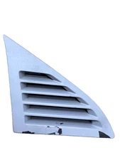 1991 -1995 Toyota MR2 Driver Left Rear Quarter Panel Window Vent Louver Triangle