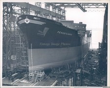 1949 Quincy Pennsylvania Giant Tanker Launch Ship Historic Vintage Photo 8x10
