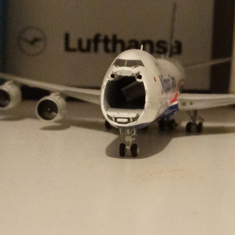 Gemini Jets Nippon Cargo - image 4 of 4