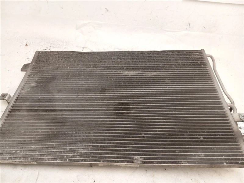 Condensador de CA para Dodge Journey 2011-2020 OEM Foto 4 de 4