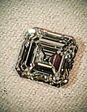 Loose Diamond Lab Grown 4 Carat Asscher Cut, VS1 F, IGI Certificate