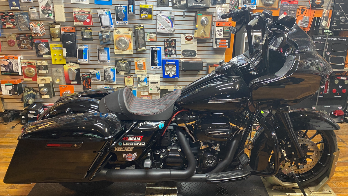 Drag Specialties Red Diamond Stitch Solo Seat fits 2008-2024