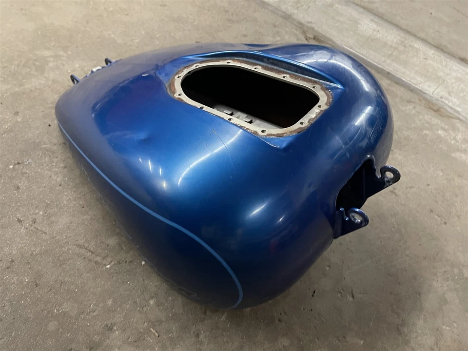 Harley Davidson FXDCI Dyna Super Glide Custom 04 05 OEM Fuel Gas Tank Reservoir - Image 4 of 4