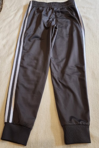 Adidas Three Stripes Joggers Boys Gray Pockets Size 8 - Picture 2 of 4