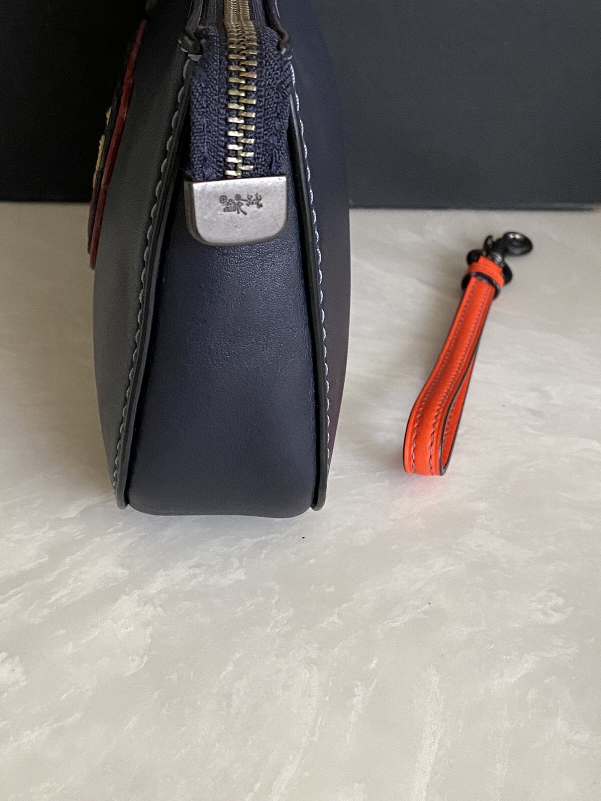 COACH BLUE LEATHER BEAR VARSITY PATCH TURNLOCK PO… - image 6