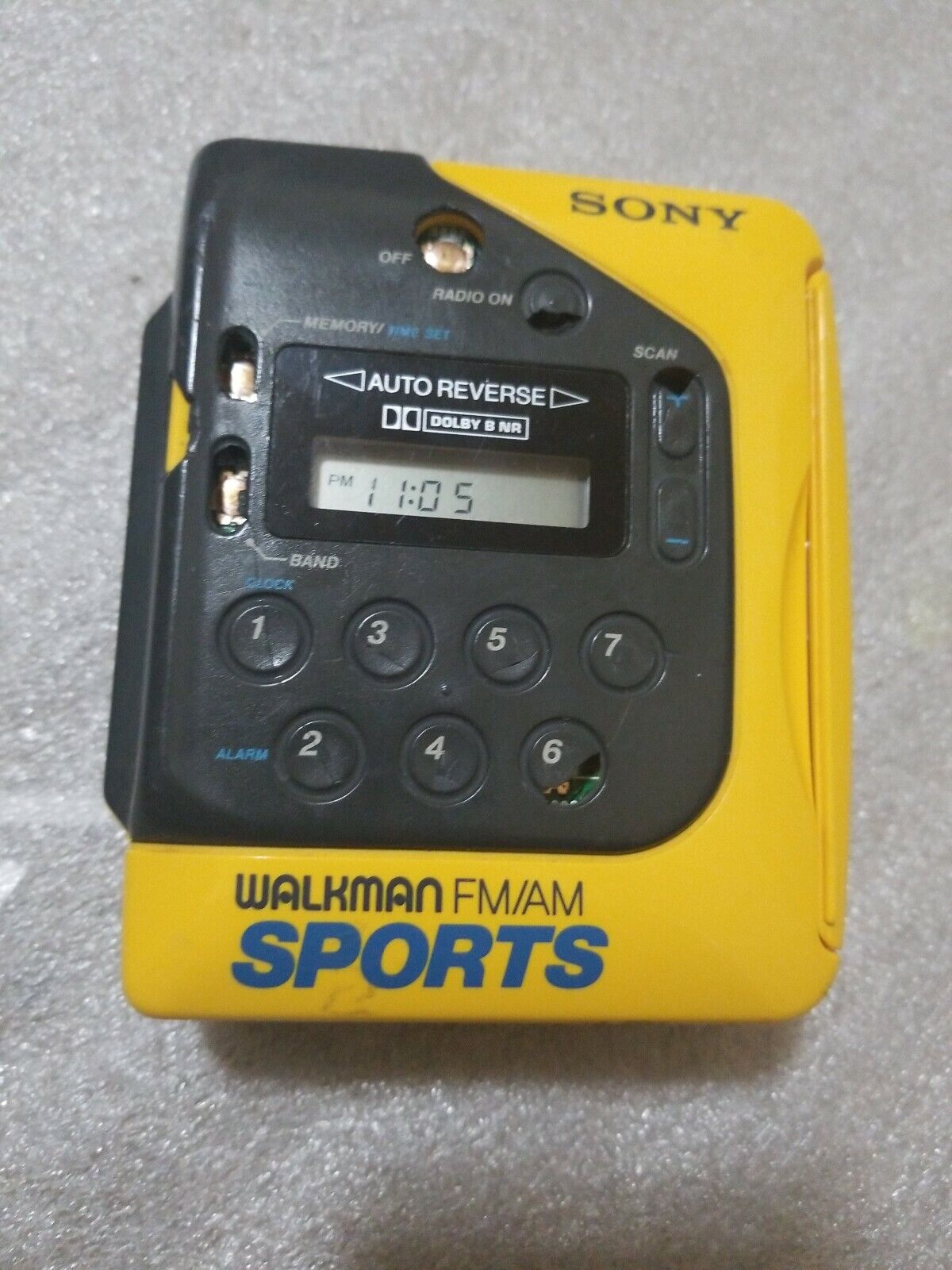 Sony Walkman WM-FX32 FM/AM Stereo Cassette Player 