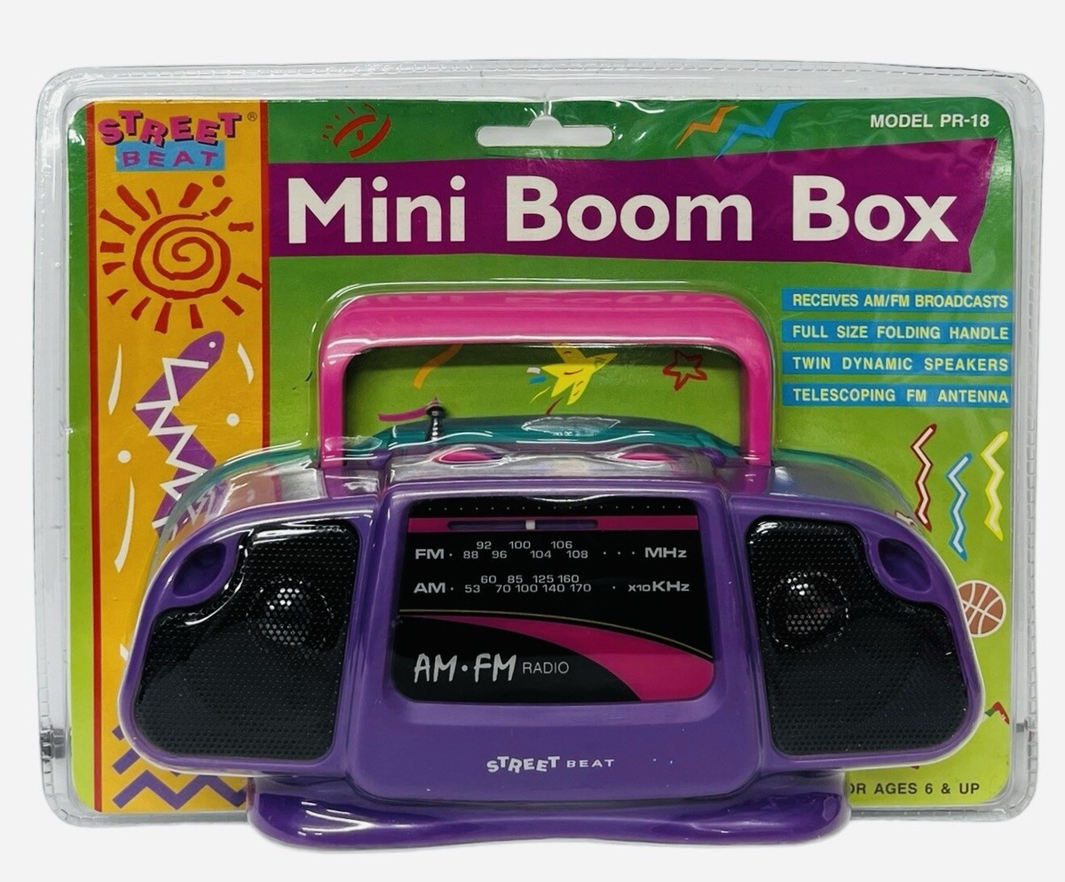 Vintage Street Beat Mini Am/Fm Boom Box Radio 90s Retro