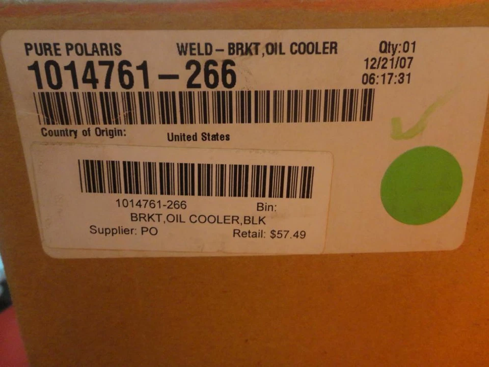 NEW OEM 2006 2007 VICTORY VEGAS JACKPOT HAMMER OIL COOLER BRACKET 1014761-266 — 第 2/2 张图片