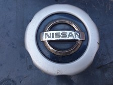 One Genuine Nissan Navara D22 Alloy Wheel Centre Cap x1