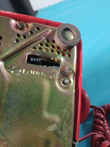 Téléphone de bureau rouge filaire sans bouton Cortelco d'urgence téléphone chauve-souris - Photo 7/10