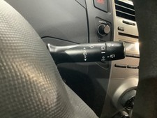 Commodo Toyota YARIS II