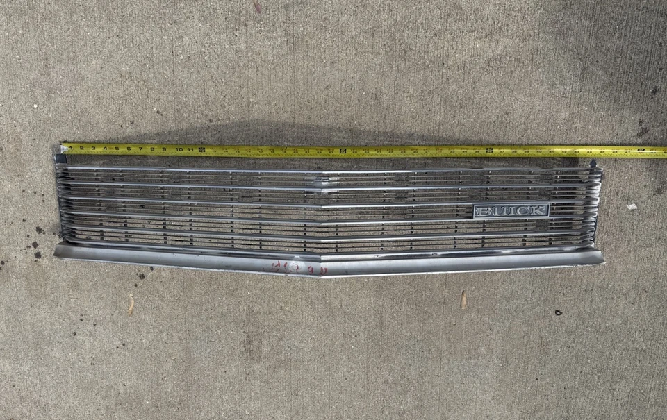 Решетка передняя GM 1971 Buick LeSaber - Изображение 2 из 4