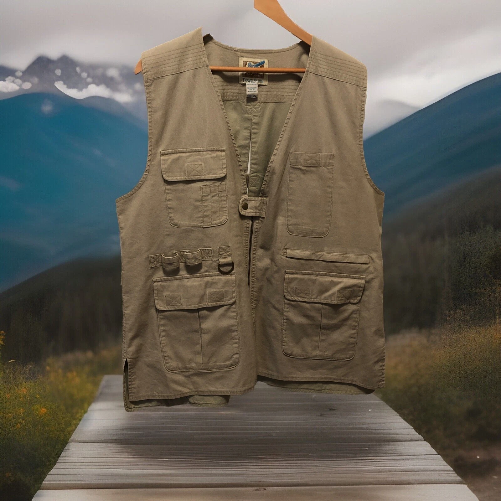TravelSmith Cotton Cargo Fishing Travel Vest Jacket Beige Khaki Unisex XL