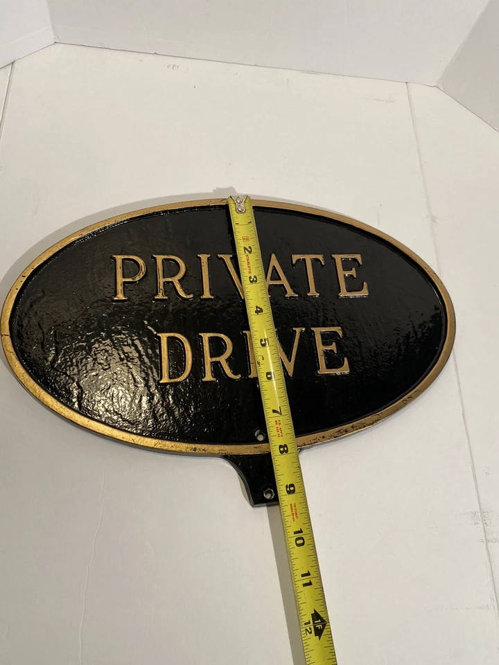 Montague 金属产品黑色和金色私人驾驶标志 — 第 4/4 张图片
