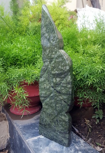 Natural Jungle Green Serpentine Polished Tumble/Freeform @Pakistan Crystal 2.5kg - Picture 6 of 11