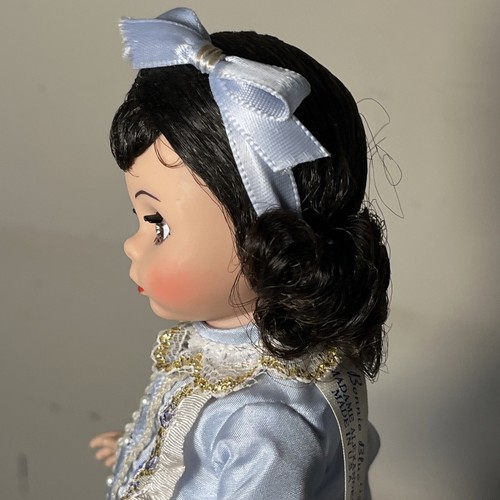 Muñeca Madame Alexander Bonnie Blue Goes to London #640 con caja - Imagen 12 de 14