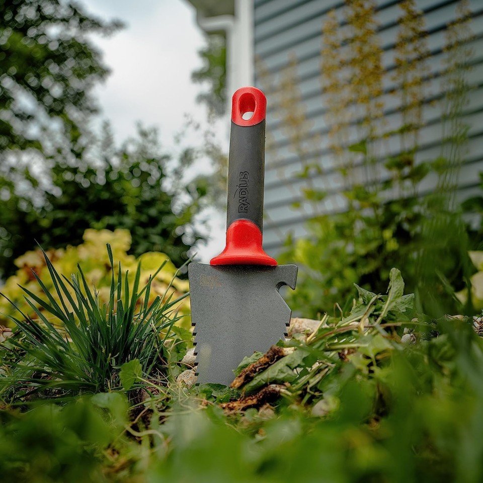 Radius Garden Root Slayer Trowel with V-Shaped Cutting Tip, Red | eBay