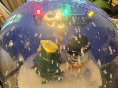 Frosty The Snowman Gemmy Large Snowglobe Musical Christmas Waterless - Picture 2 of 7