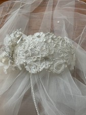 43" Length Veil Lace  Faux Pearl Open Circle Design Bridal Headpiece White