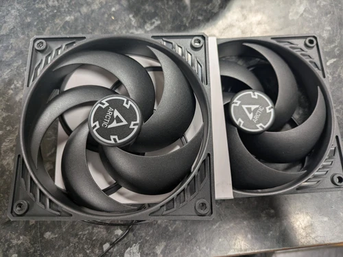 ARCTIC P12 Silent 120mm Case Fan 12cm Fan Speed 1800 RPM Box Of 4 With Fittings 