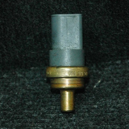 AUDI Q7 Kühlmitteltemperatursensor 4L 06A919501 2009