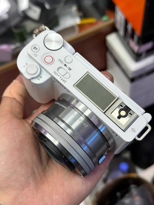 Sony Alpha ZVE10 4K Mirrorless Interchangeable Lens English  W/16-50mm English