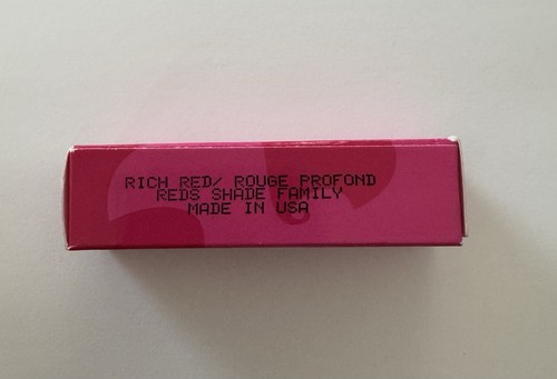 Rossetto Mary Kay Signature Color Creme nuovo con scatola fuori produzione rosso ricco #2705 NUOVO!! - Foto 2 di 2