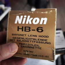Nikon HB-6 paraluce per Nikkor AF 28-70 f3,5-4,5